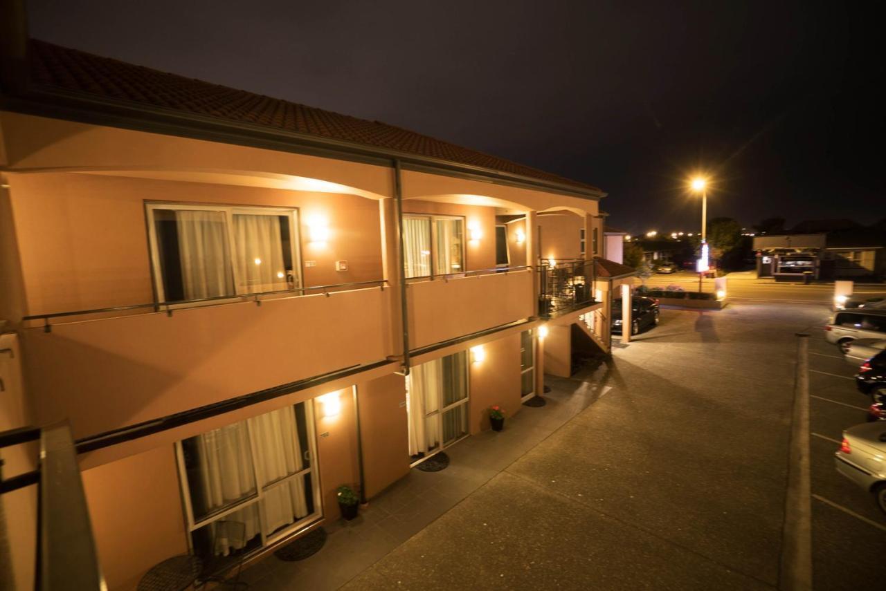 Kings Of Riccarton Motel With Airport Shuttle Service Christchurch Exterior photo